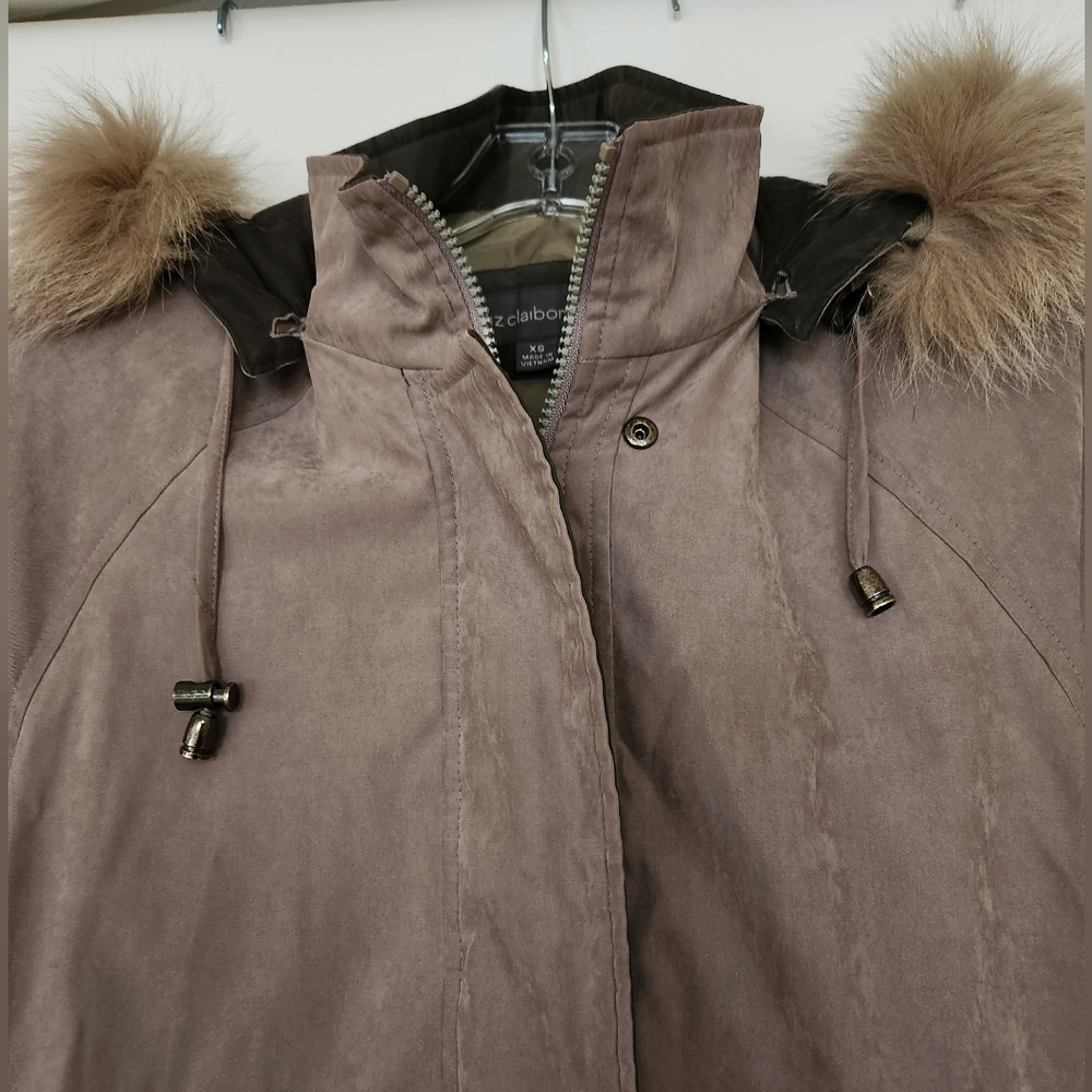 💙FINAL PRICE!!💙 LIZ Claiborne, XS, Womens Winter Coat, Color Taupe - Picture 6 of 10